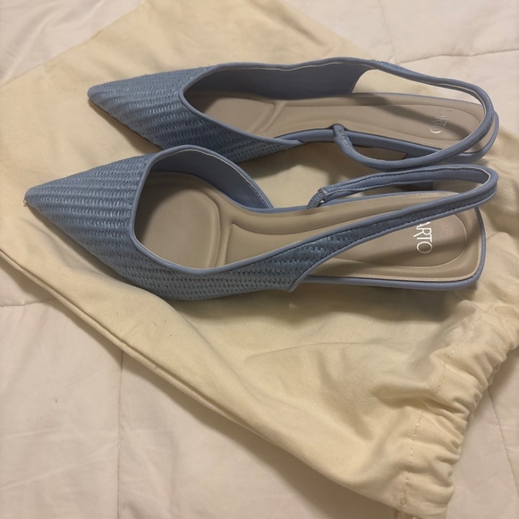 Franco Sarto blue leather flats New without box size 9 - Picture 2 of 6